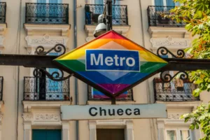 Salida de metro de Chueca